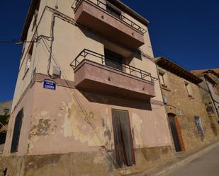 Vista exterior de Casa o xalet en venda en Erla amb Terrassa