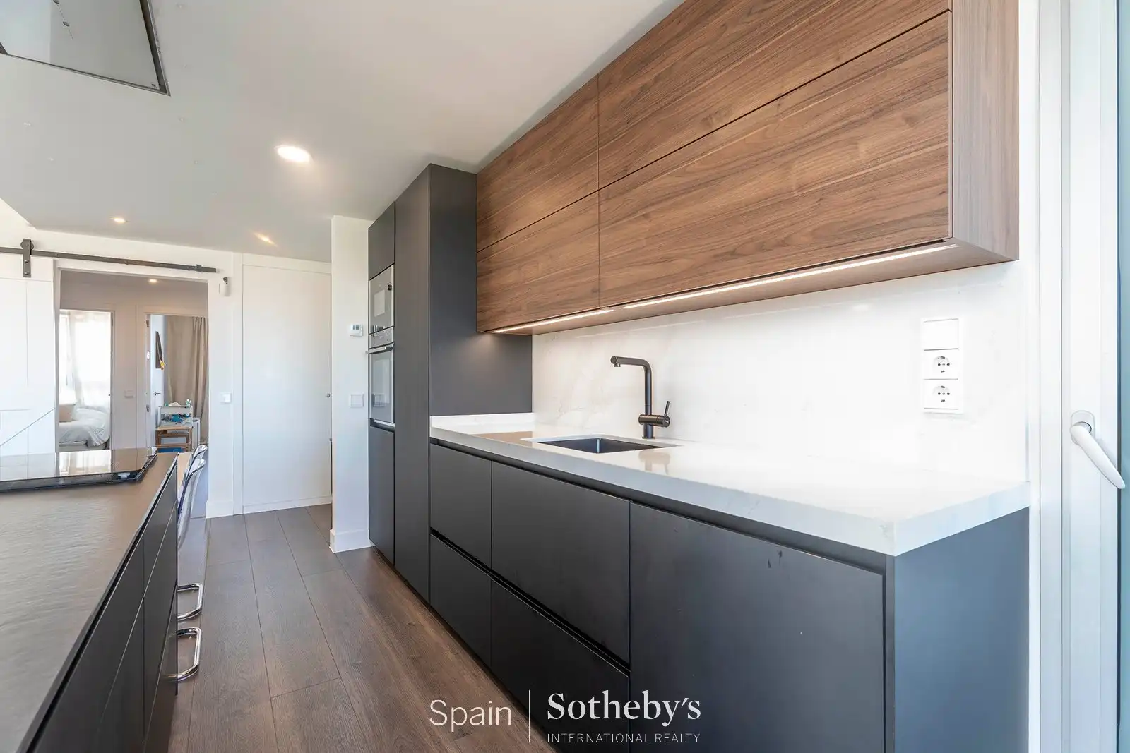 Cuina de Àtic en venda en Madrid amb Aire condicionat, Terrassa i Traster