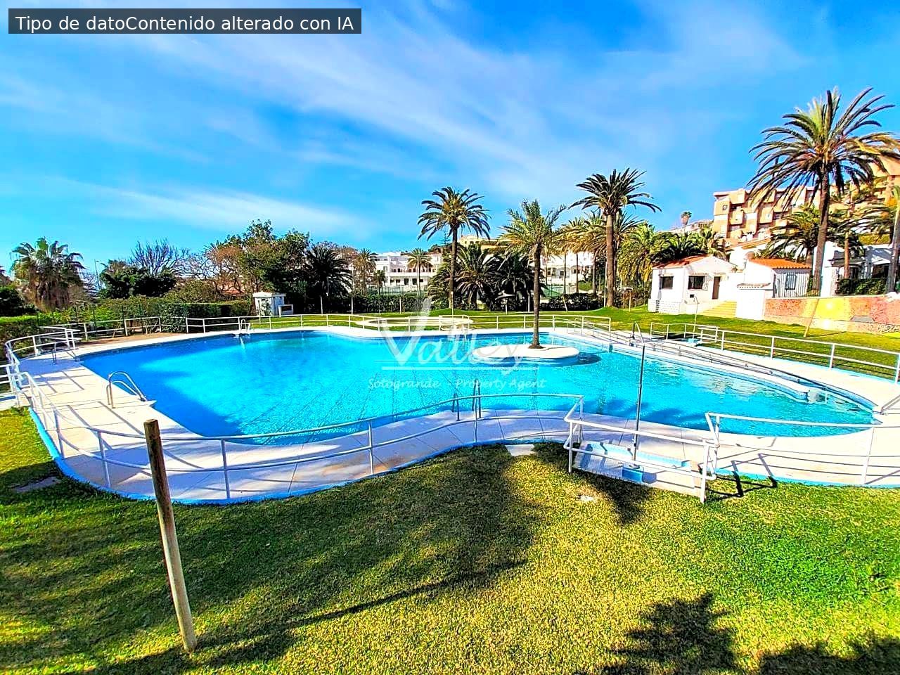 Swimming pool of Flat to rent in Sotogrande  with Air Conditioner and Furnished