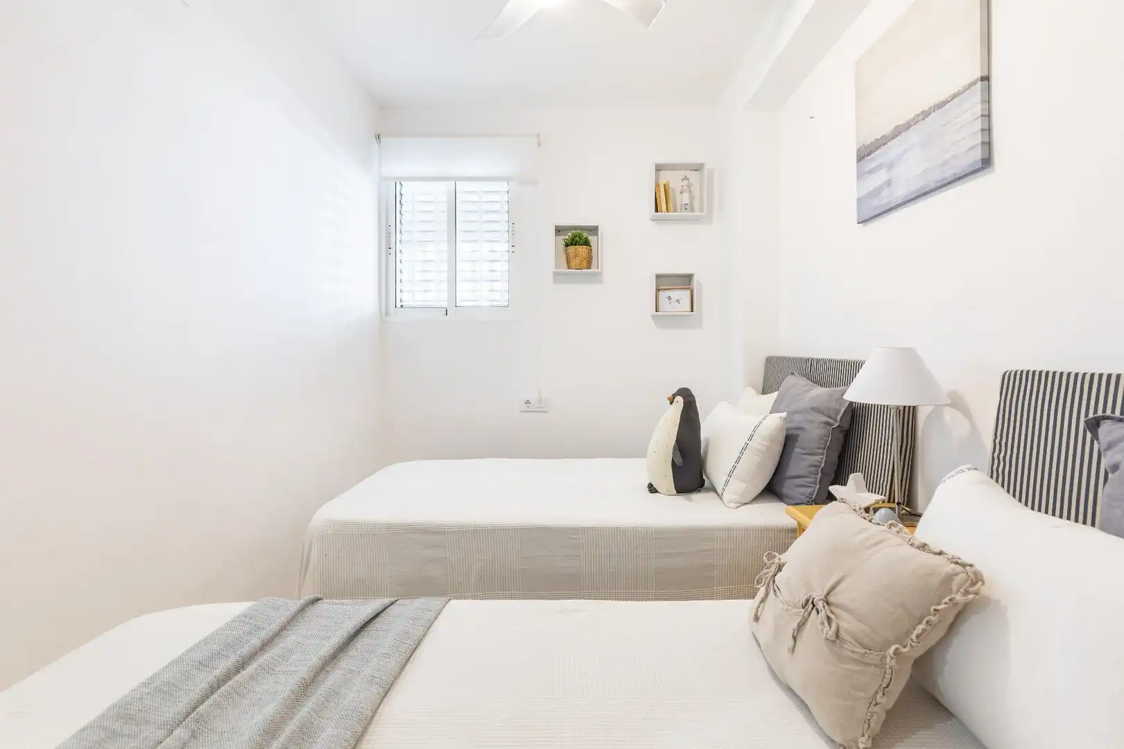 Bedroom of Flat for sale in Pobles del Sud