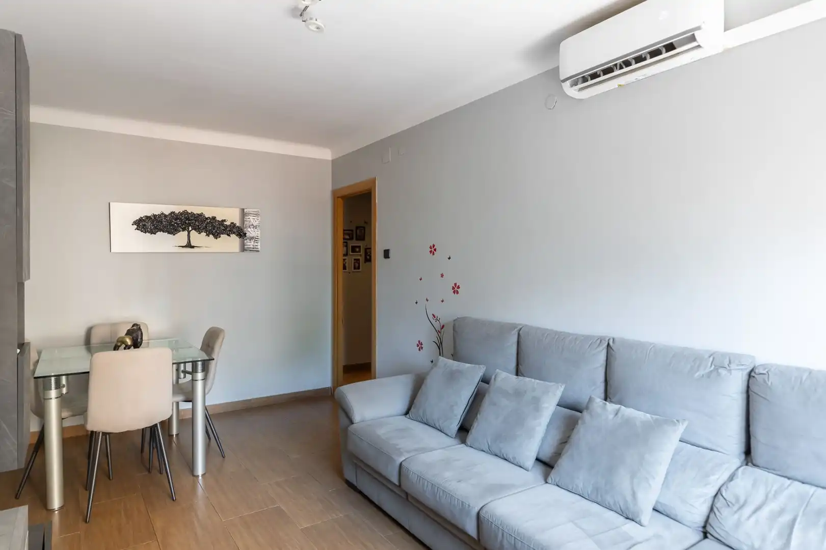 Sala d'estar de Pis en venda en Sant Adrià de Besòs amb Aire condicionat