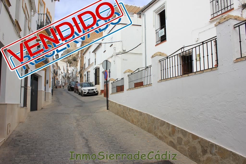 Vista exterior de Casa o xalet en venda en Olvera amb Balcó