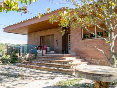 Vista exterior de Casa o xalet en venda en Mediona amb Terrassa