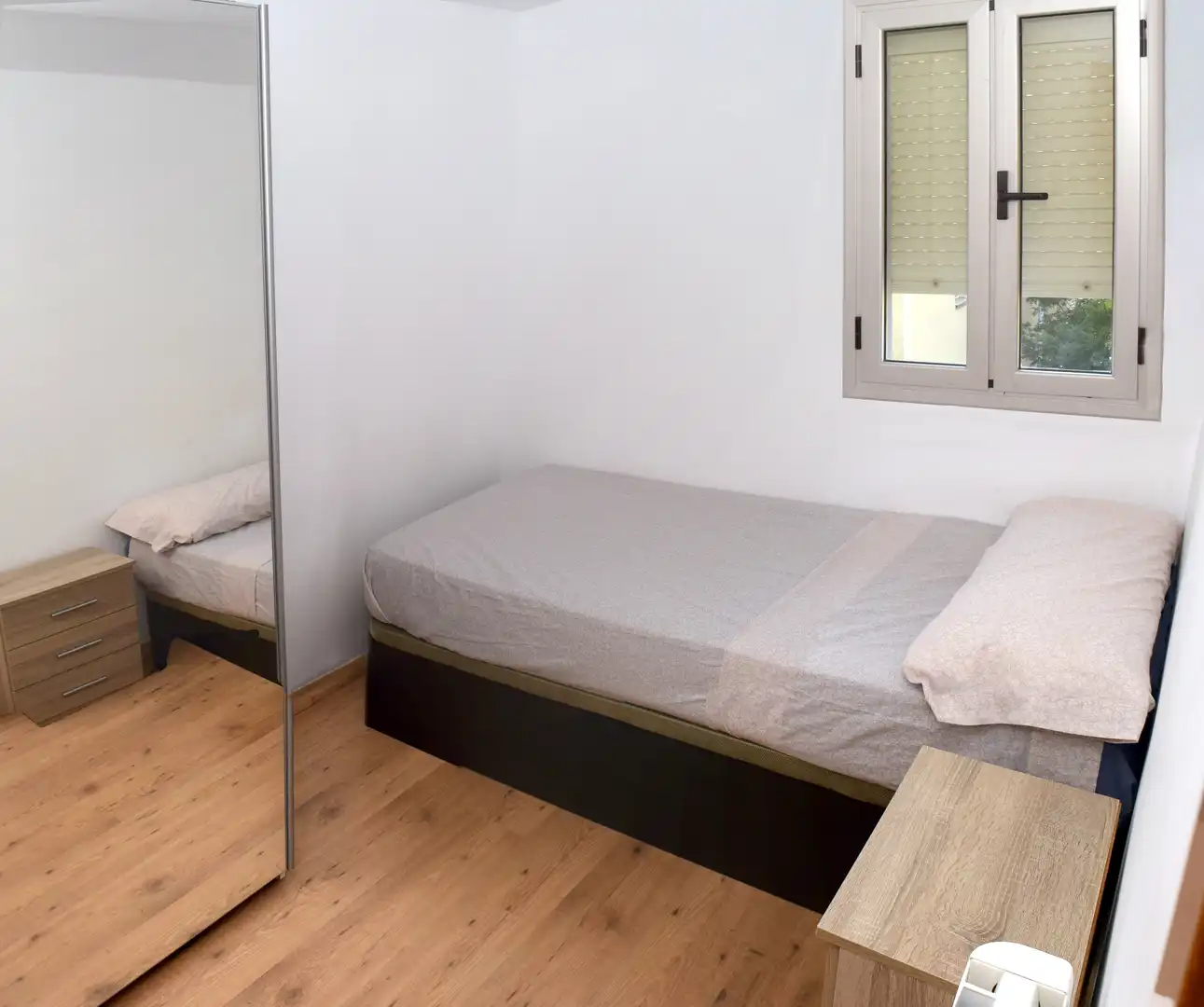 Habitación de Piso en venta en Terrassa con Aire acondicionado, Calefacción y Parquet