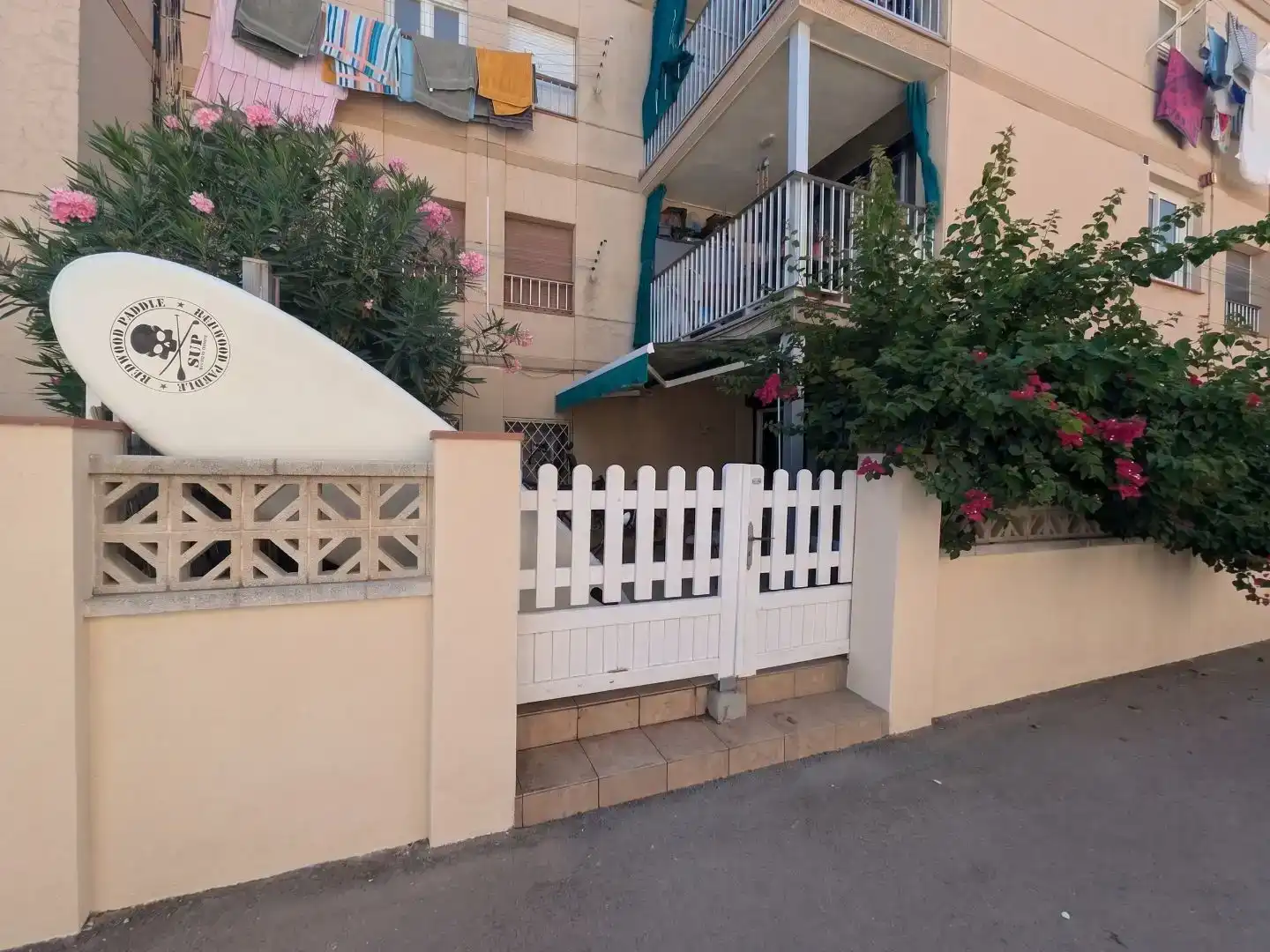 Terraza de Piso en venta en Cubelles con Aire acondicionado, Jardín privado y Amueblado