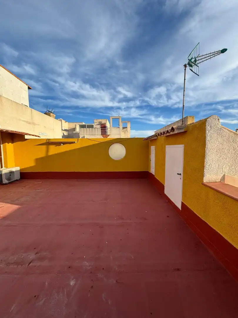 Terrassa de Casa adosada en venda en Torrevieja amb Aire condicionat, Calefacció i Terrassa