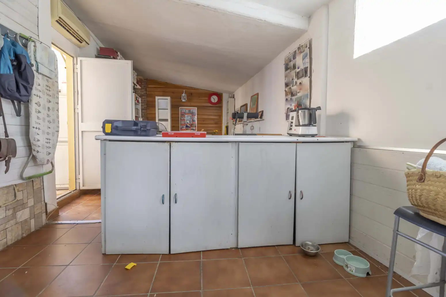 Kitchen of Houses for sale in Bormujos  with Air Conditioner, Terrace and Storage room