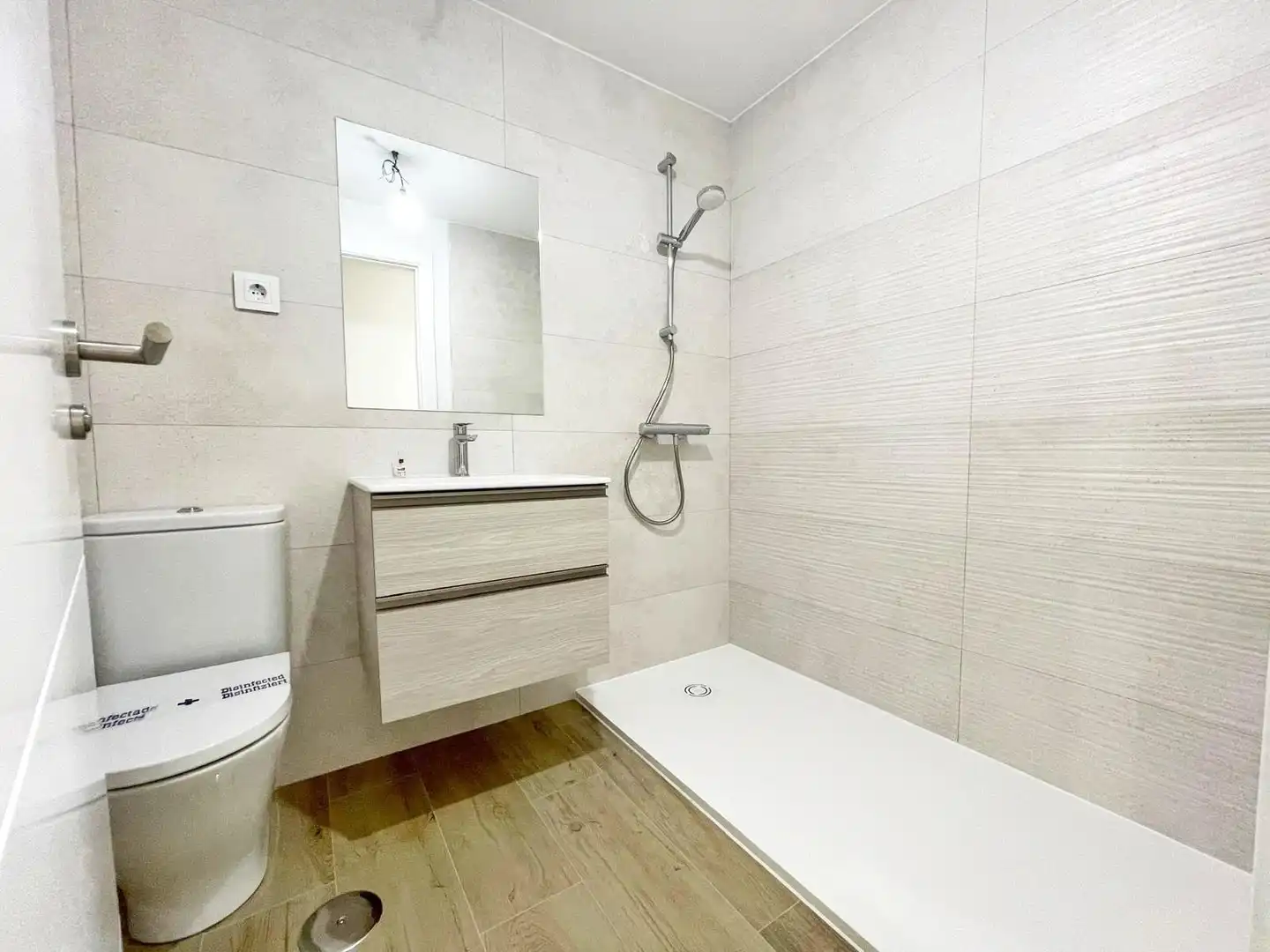 Bathroom of Flat for sale in Málaga