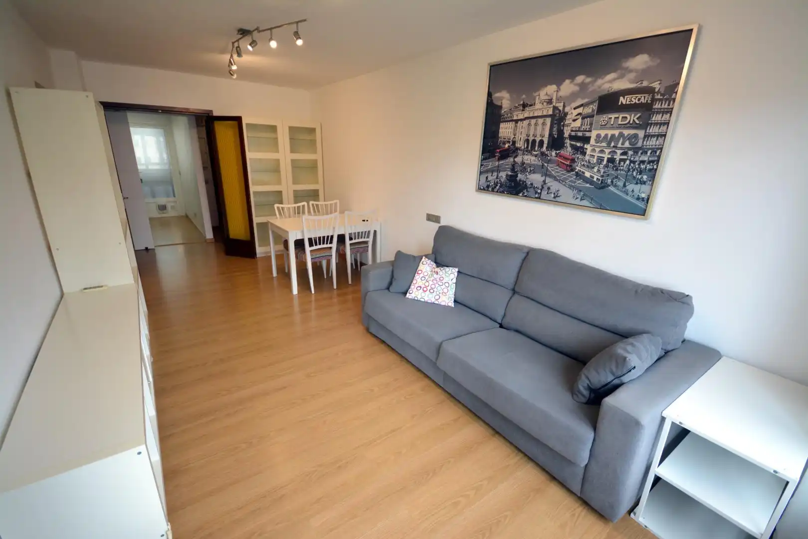 Living room of Flat for rent in  Palma de Mallorca  with Air Conditioner, Parquet flooring and Terrace
