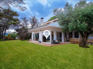 Casa rustica con giardino in vendita a Barrio 08310