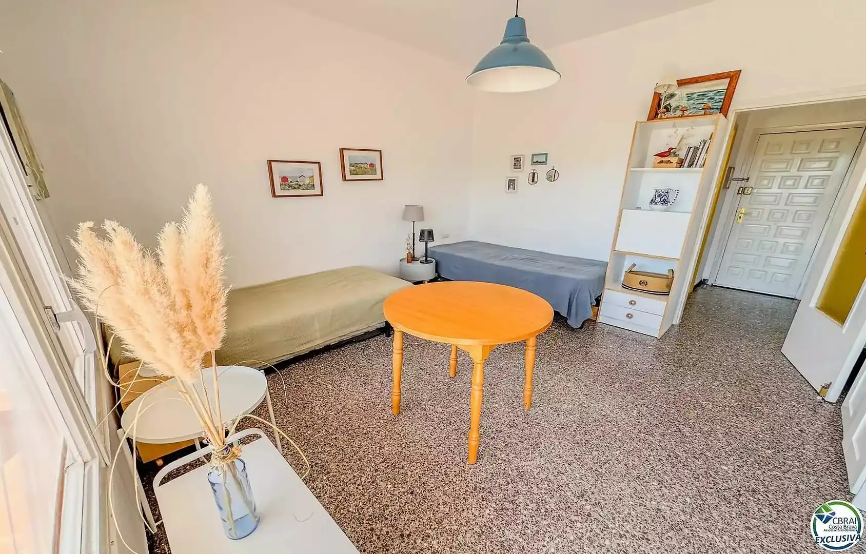 Sala d'estar de Pis en venda en Roses amb Terrassa i Moblat
