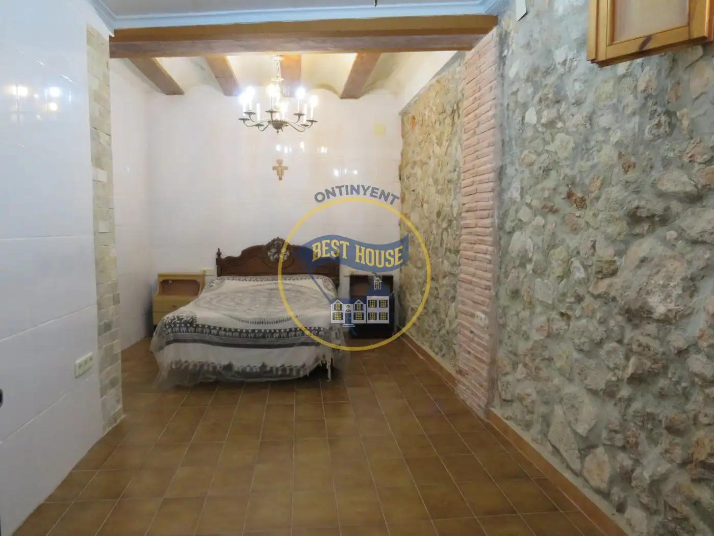 Houses for sale in Montesa  with Terrace and Furnished
