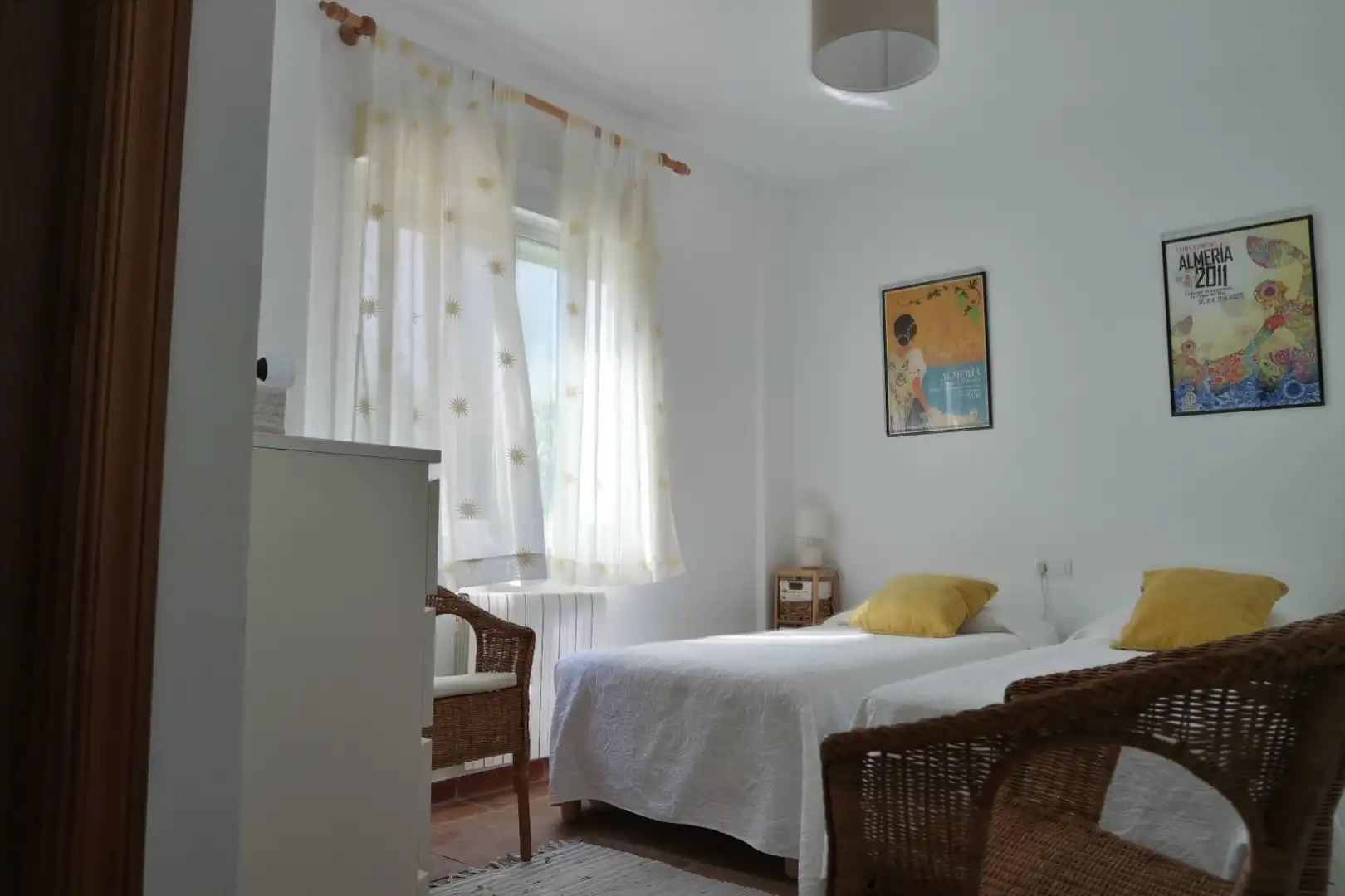 Schlafzimmer von Haus zum Verkauf in Sanlúcar de Barrameda mit Klimaanlage, Heizung und Privatgarten