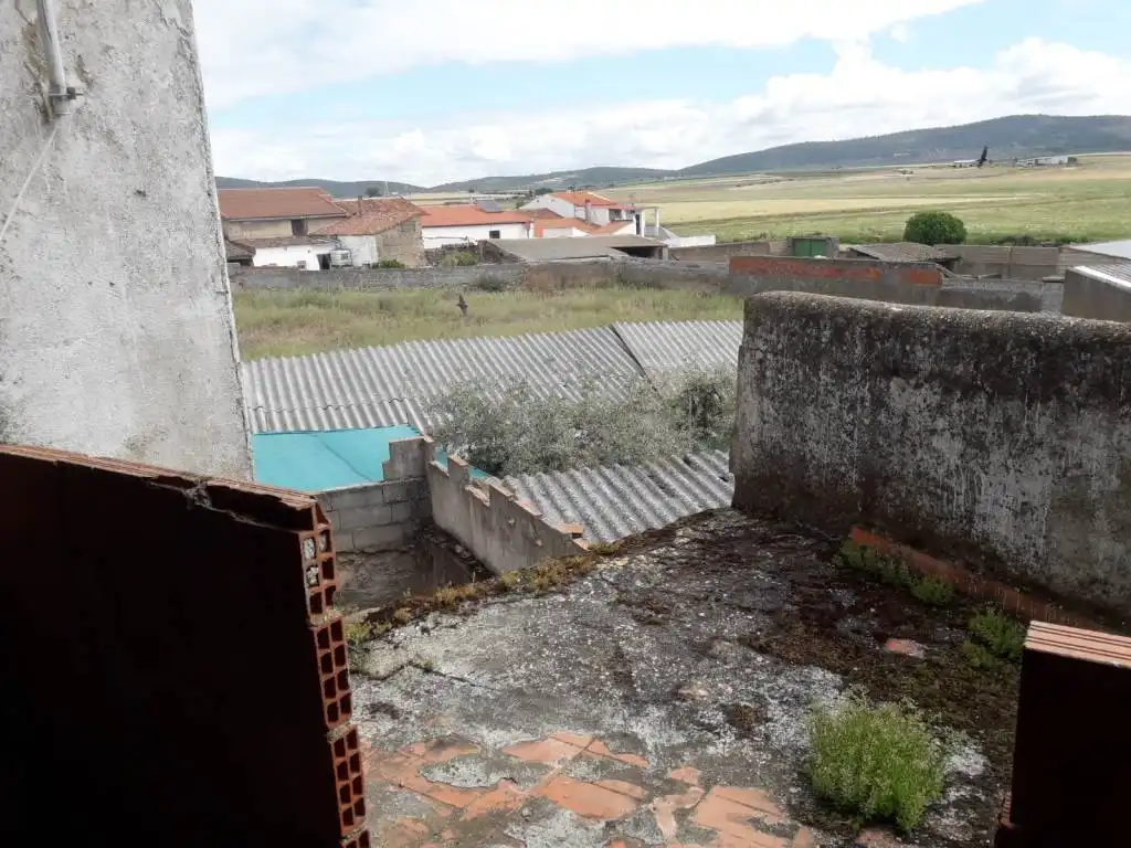 Casa adosada en venta en Mirandilla