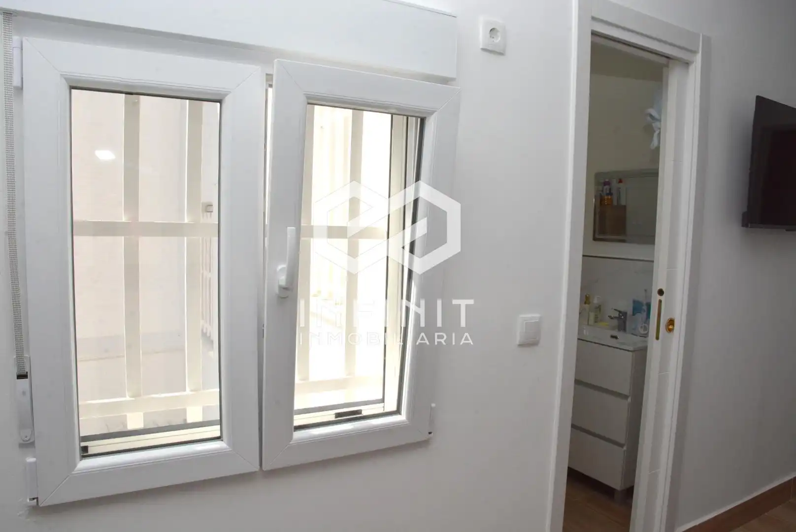 Balcony of Houses for sale in Mazuecos  with Air Conditioner and Balcony