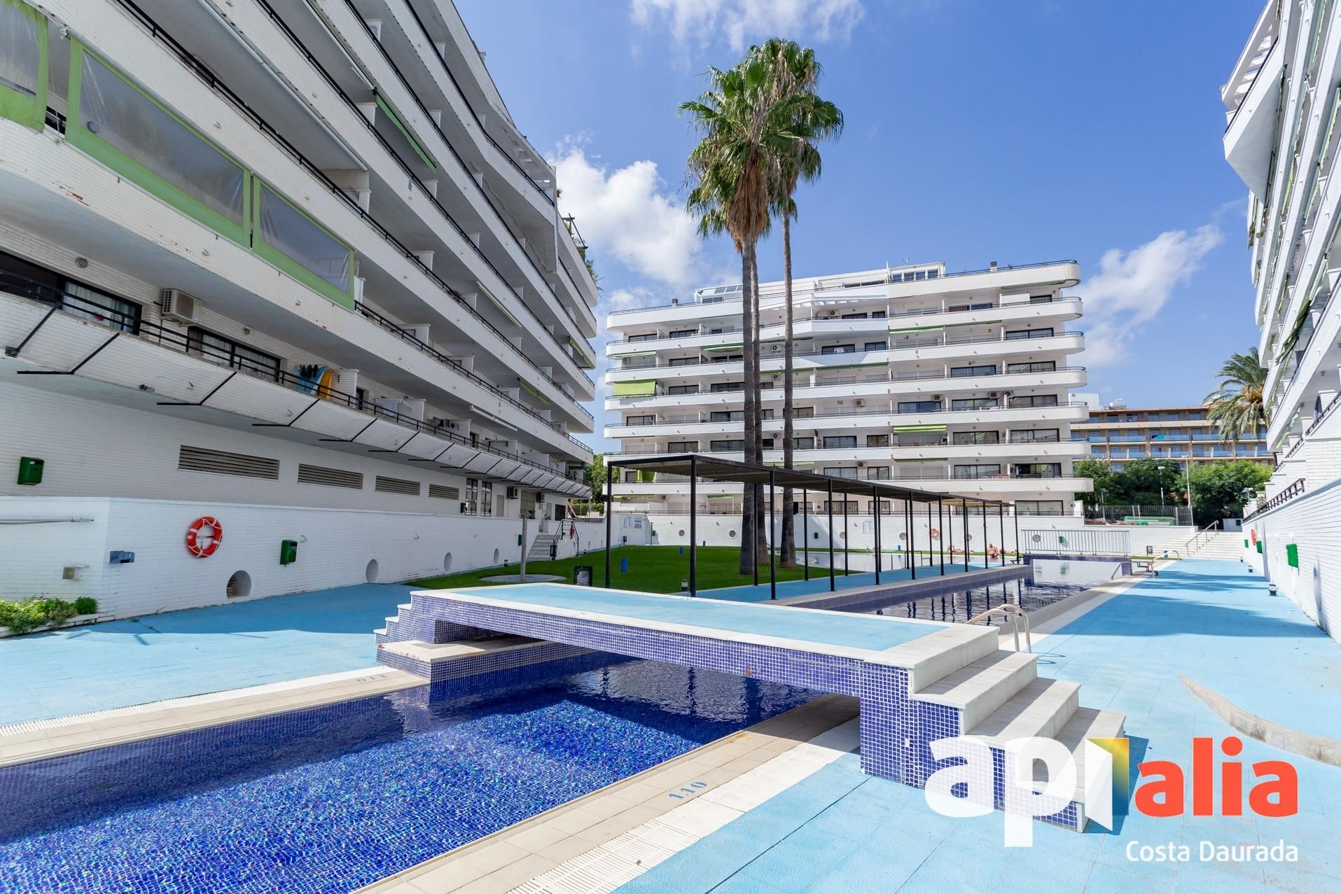 Piscina de Pis en venda en Salou amb Aire condicionat, Calefacció i Terrassa