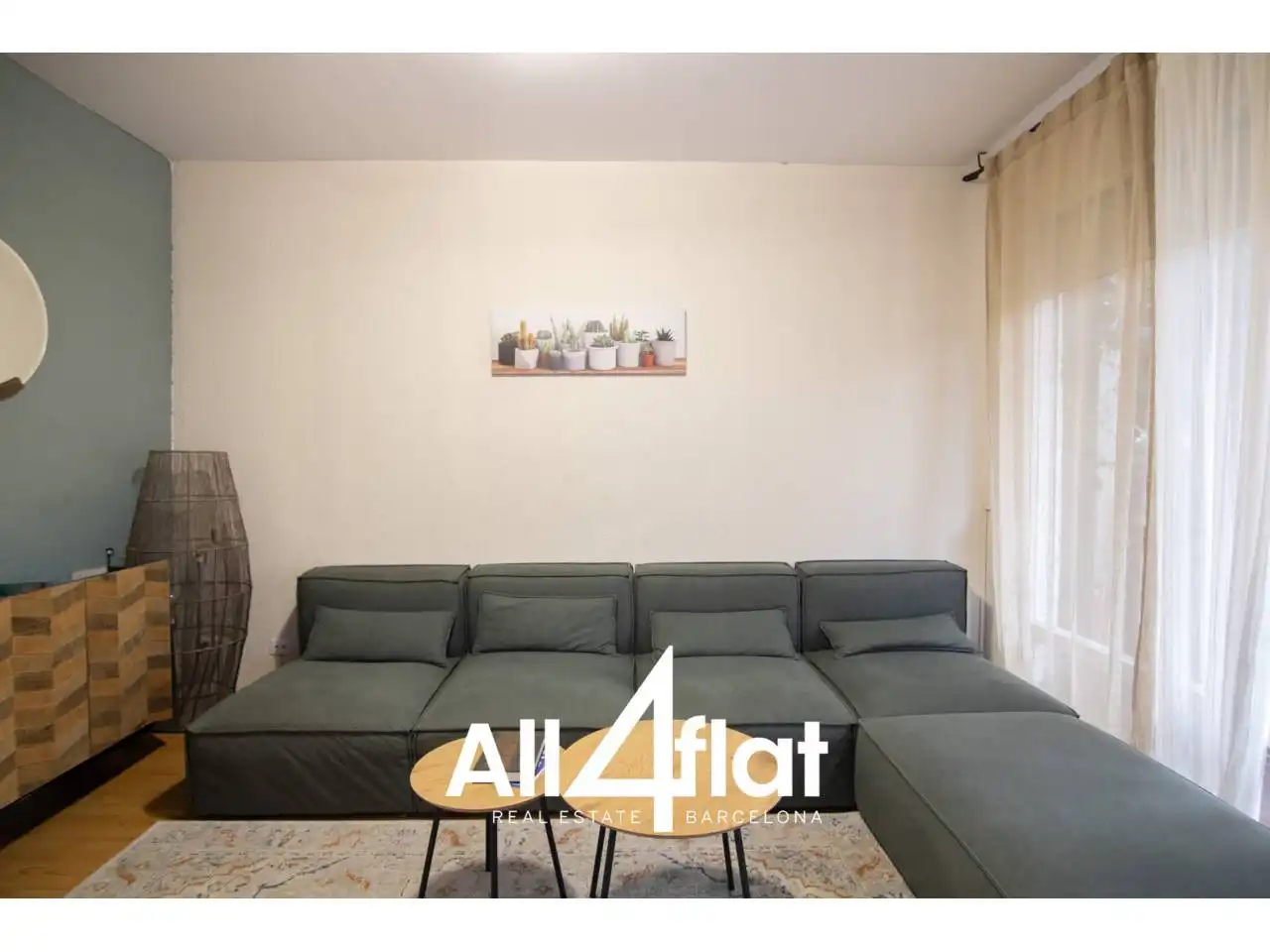 Living room of Apartments for sale in Barcelona  with Heating, Furnished and Balcony