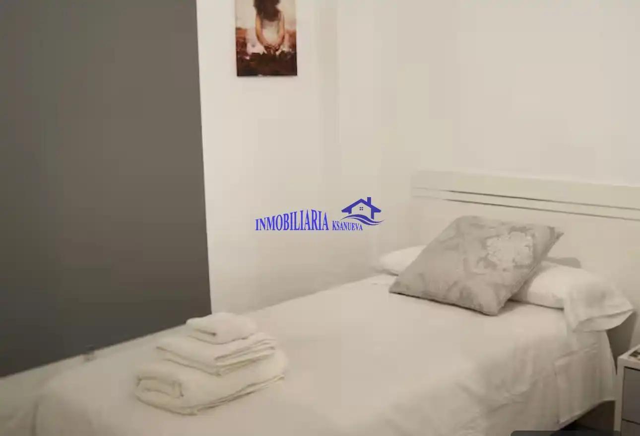 Bedroom of Flat for sale in Córdoba