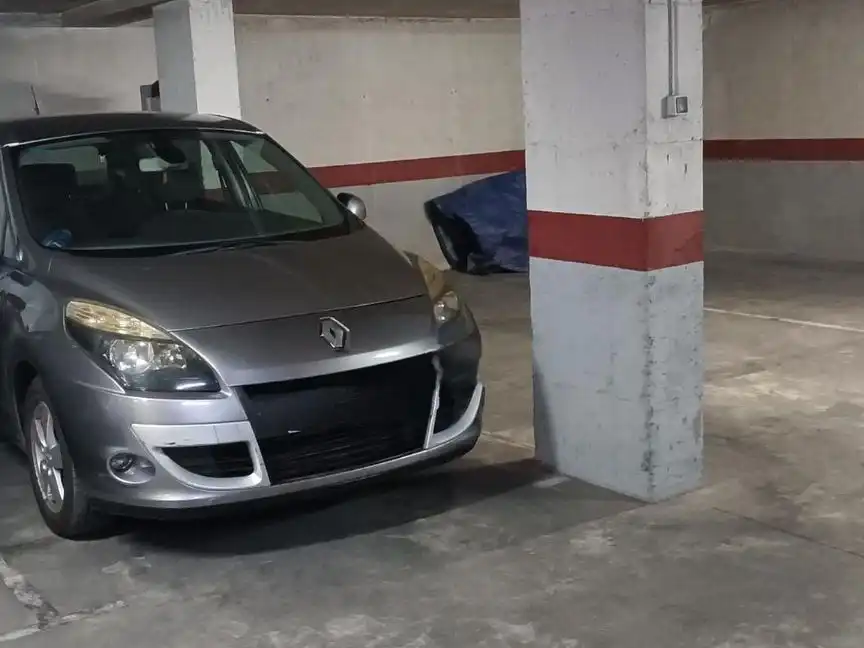 Parkplatz von Garage zur Miete in Alicante / Alacant