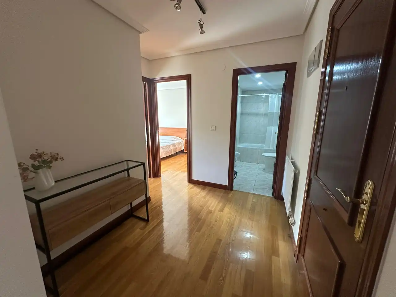 Piso de alquiler en  Pamplona / Iruña con Calefacción, Amueblado y Horno