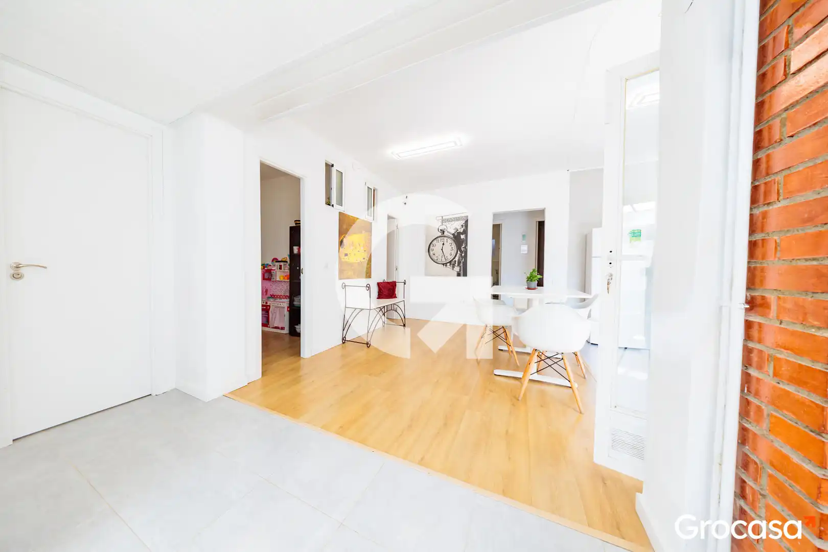 Außenansicht von Erdgeschoss zum Verkauf in Terrassa mit Heizung, Terrasse und Abstellraum