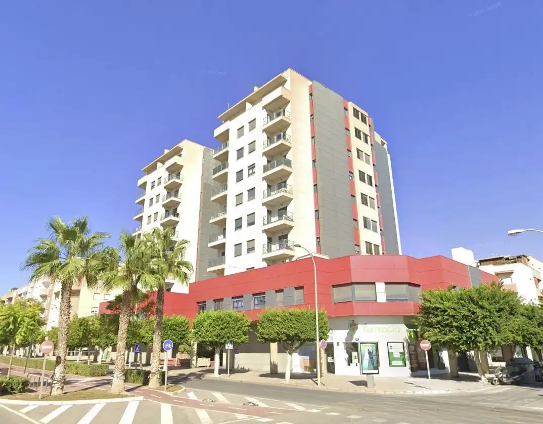 Piso con ascensor en venta en El Ejido Ciudad, imagen 2
