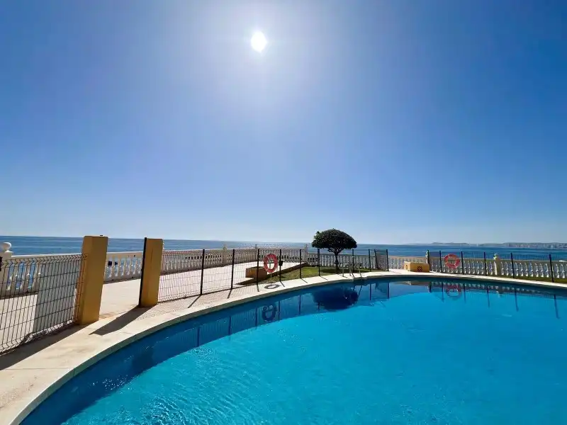 Piscina de Pis en venda en Benalmádena amb Aire condicionat, Terrassa i Piscina