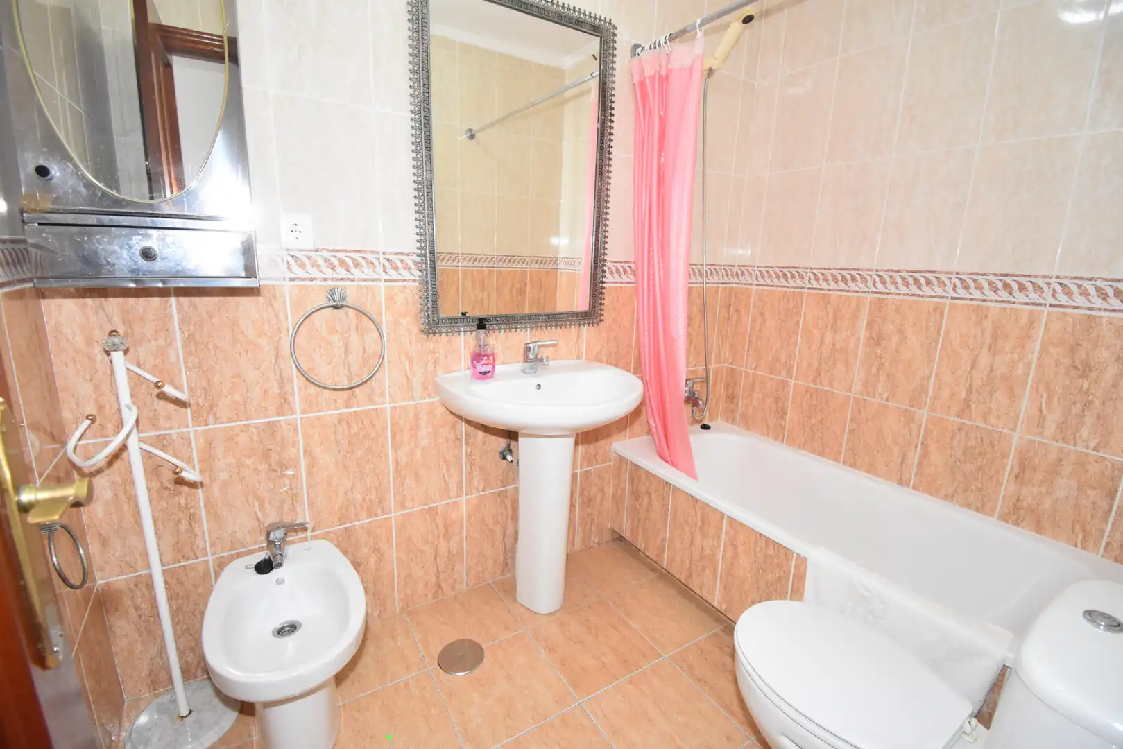 Baño de Ático en venta en Noja con Calefacción, Terraza y Amueblado