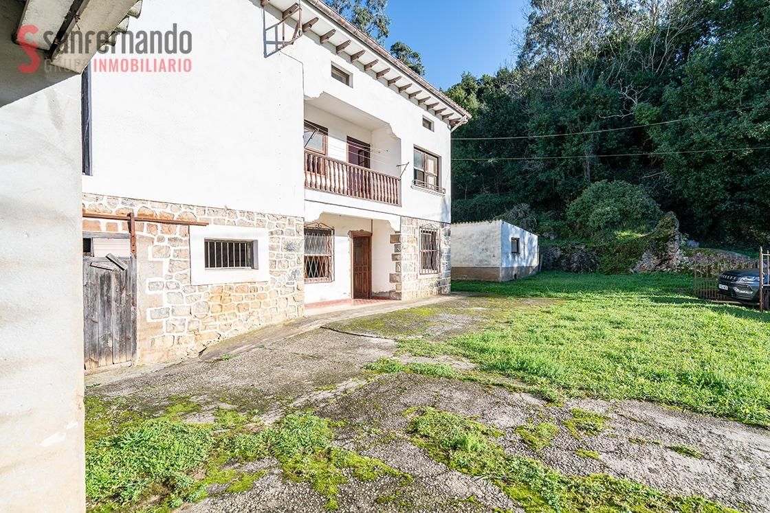 Vista exterior de Casa o chalet en venta en Alfoz de Lloredo