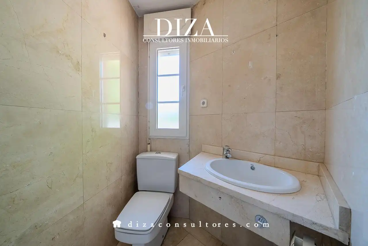 Casa con piscina en alquiler en De La Victoria, imagen 11