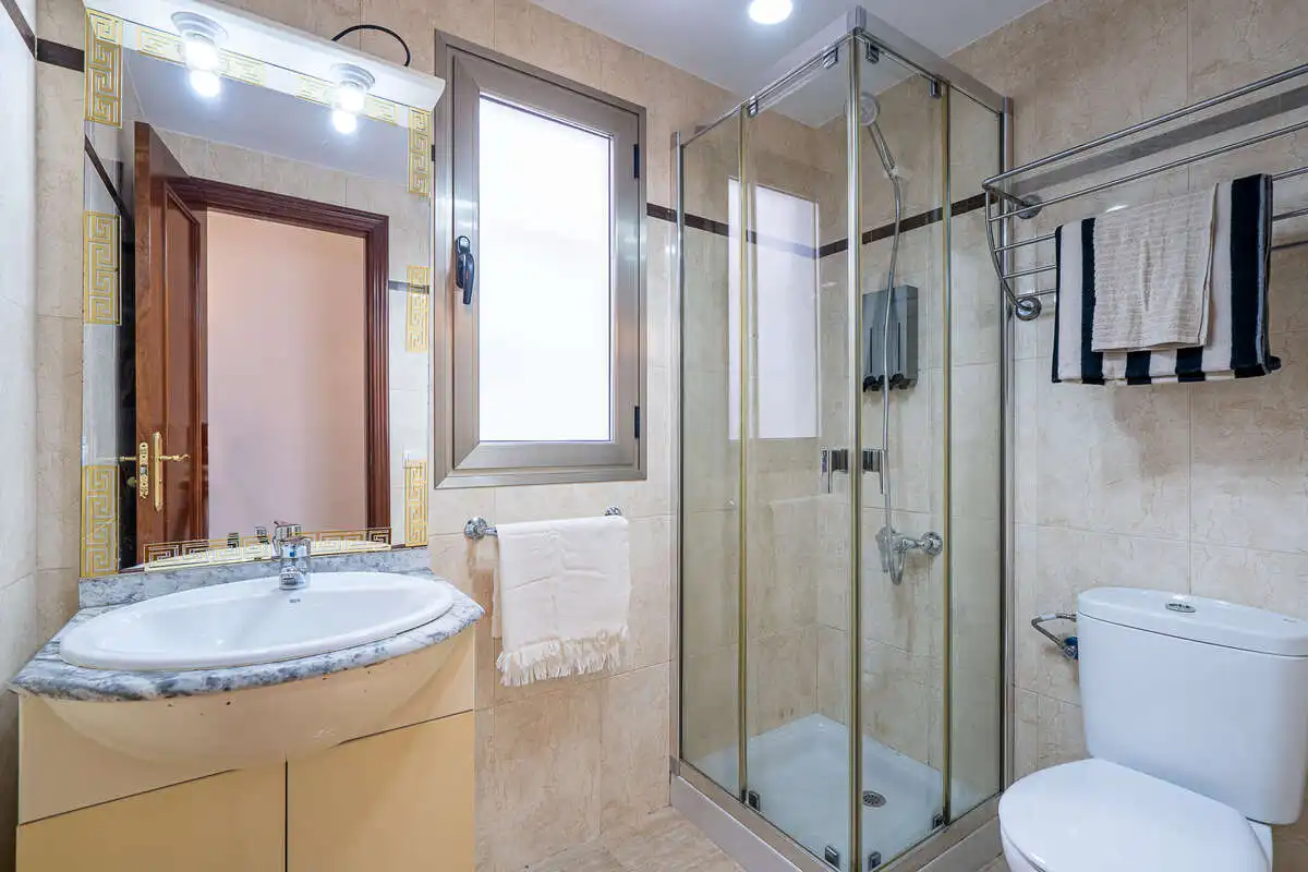 Baño de Piso en venta en Centro - La Vega Alta