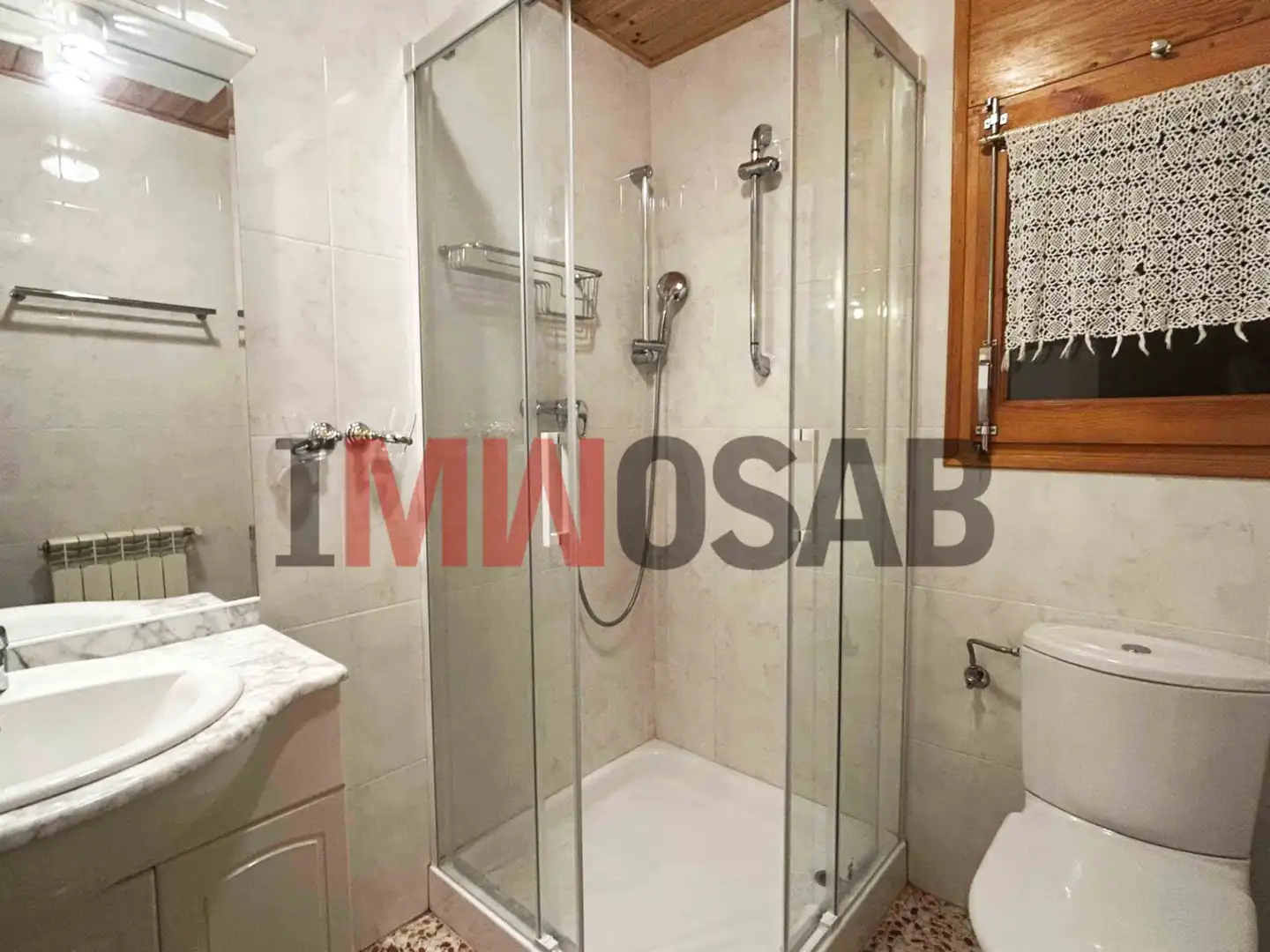 Baño de Casa o chalet de alquiler en Sant Agustí de Lluçanès con Calefacción, Jardín privado y Terraza
