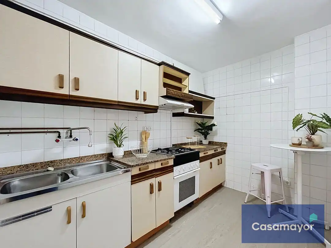 Kitchen of Flat for sale in Centro