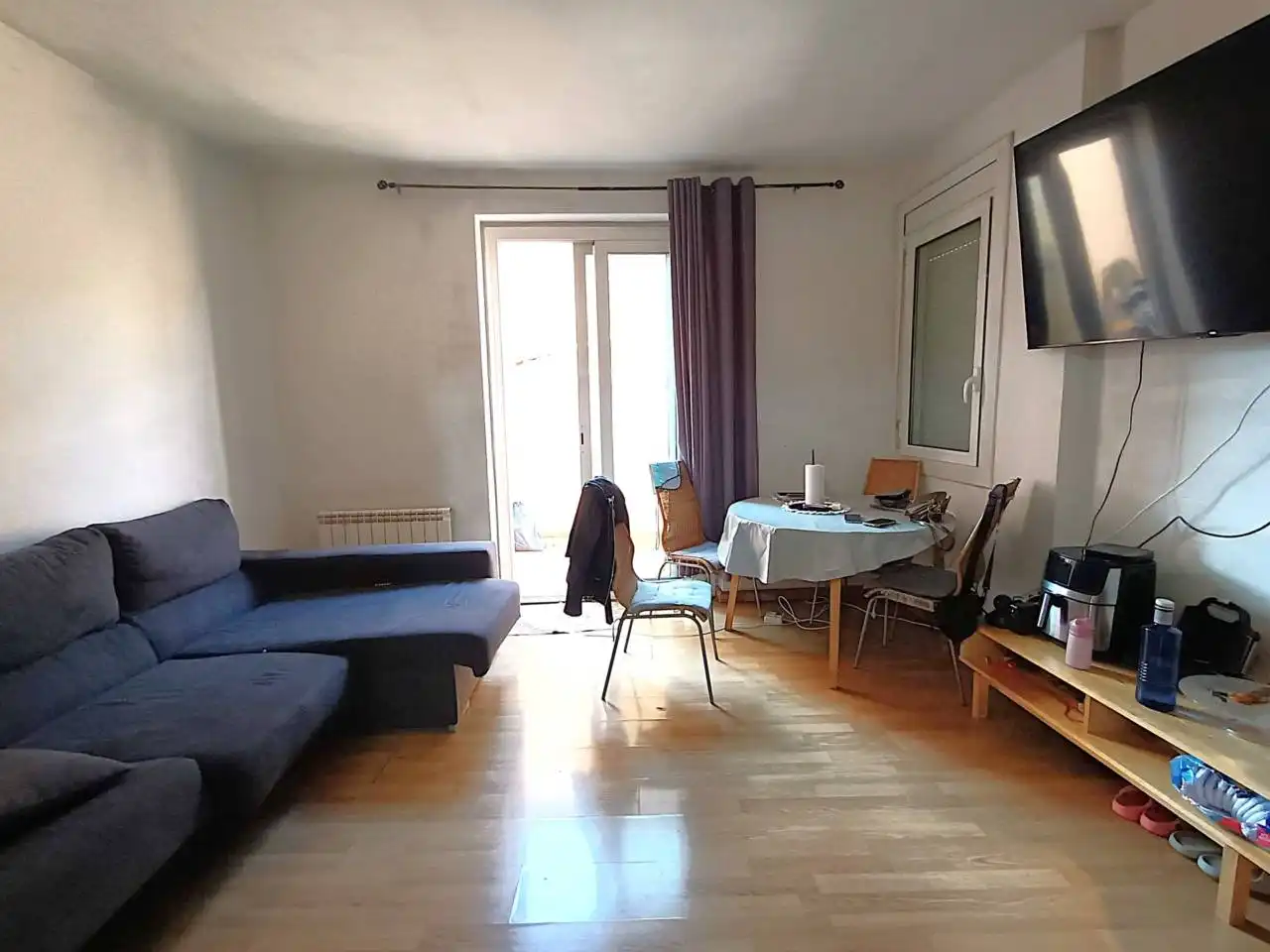 Sala d'estar de Pis en venda en Vic amb Calefacció, Parquet i Terrassa