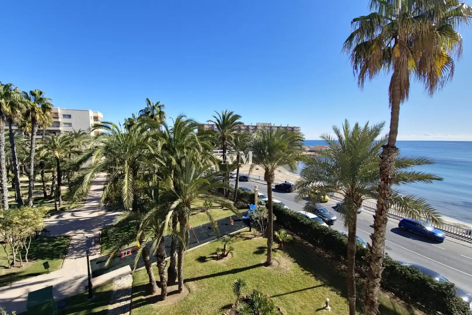 Außenansicht von Wohnungen zur Miete in Torrevieja mit Heizung, Terrasse und Schwimmbad