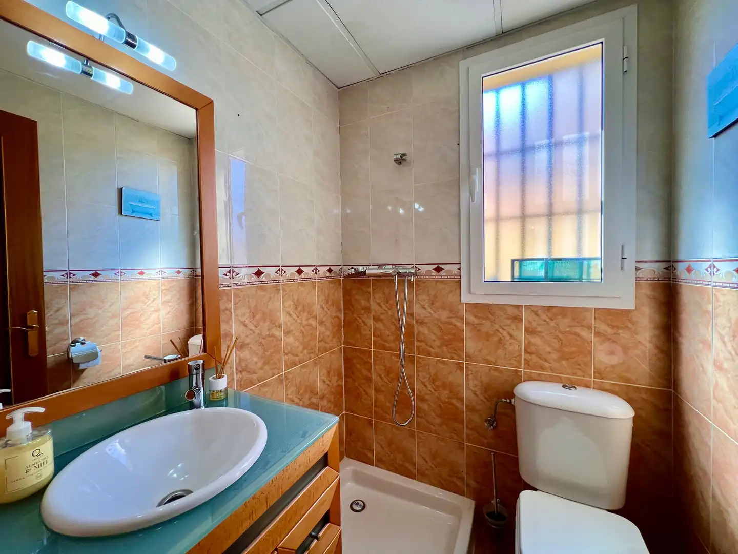 Baño de Casa o chalet en venta en Espartinas con Aire acondicionado, Jardín privado y Terraza