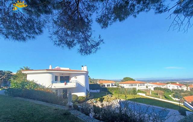 Casa-chalet en Venta en Costa Sur