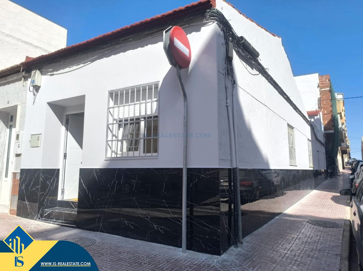 Exterior view of House or chalet for sale in Torrevieja  with Heating, Terrace and Furnished