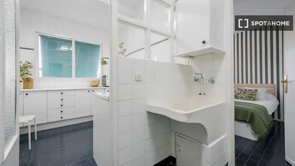 Room in Hispanoamérica - Bernabéu