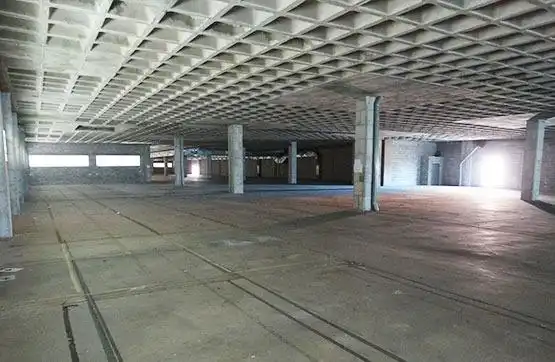 Fabrikhallen zur Miete in Igualada