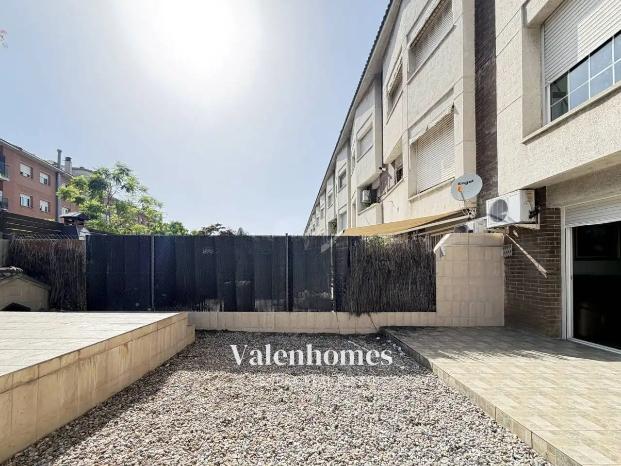Vista exterior de Dúplex en venda en Montcada i Reixac amb Aire condicionat, Calefacció i Terrassa