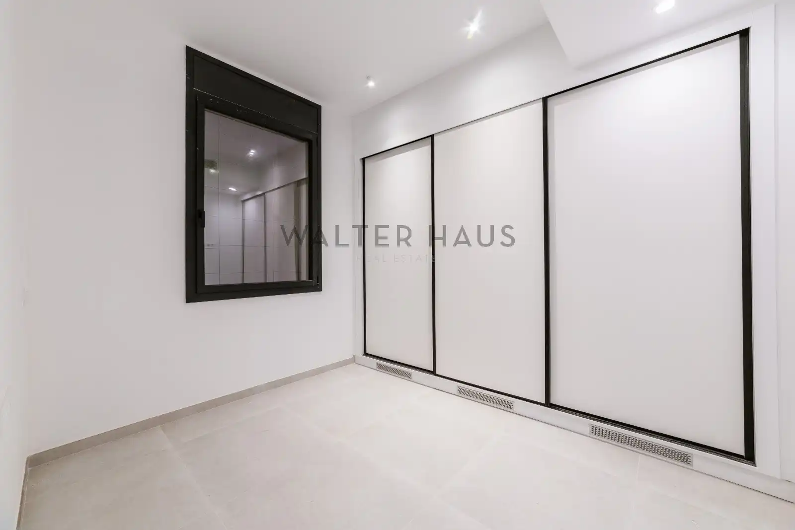 Chalet con piscina en venta en Carrer del Montsià, imagen 11