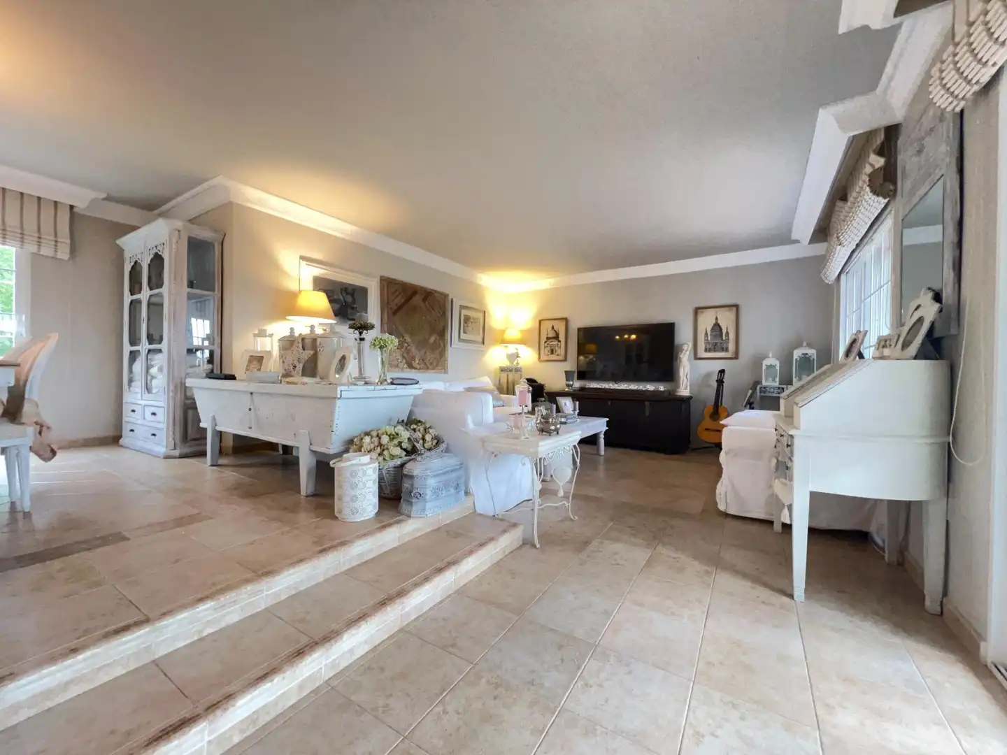 Sala d'estar de Casa o xalet en venda en Alhaurín de la Torre amb Aire condicionat, Jardí privat i Terrassa