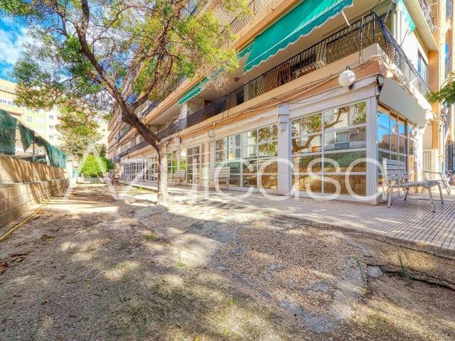 Local comercial en Venta en Avenida Avenida de Ansaldo en Albufereta