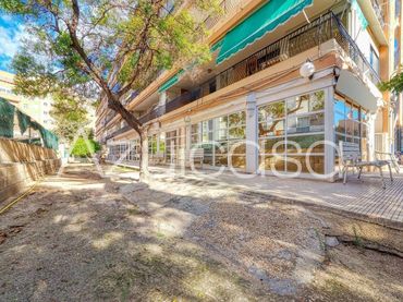 Local comercial en venta en Avenida Avenida de Ansaldo