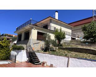 Vista exterior de Casa adosada en venda en Espinosa de los Monteros amb Terrassa