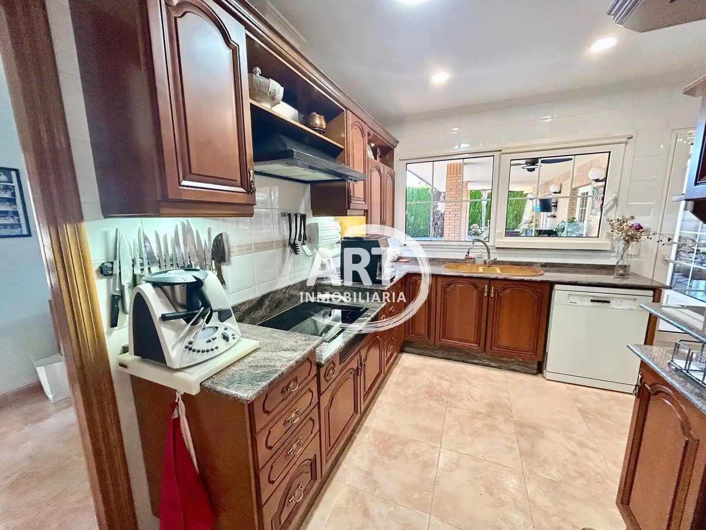 Kitchen of Houses for sale in L'Eliana  with Air Conditioner, Heating and Private garden