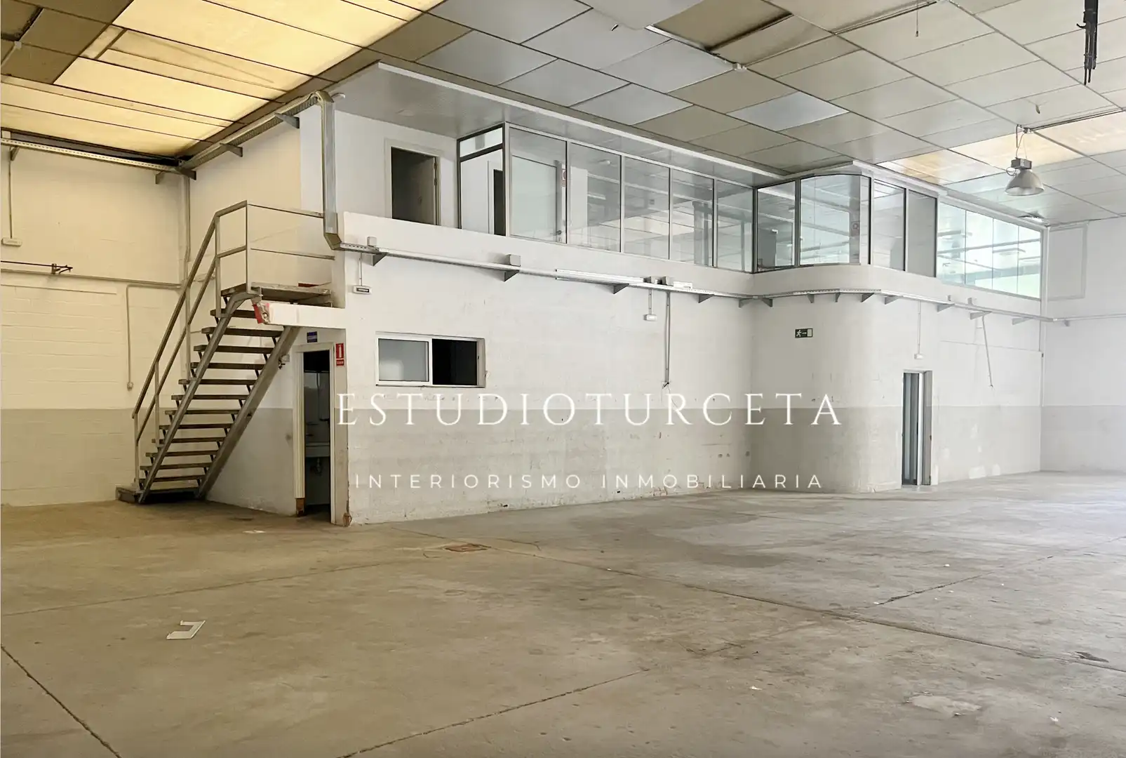 Nau industrial en venda a Carrer de Francesc Vila, 10, Roquetes - Can Magí
