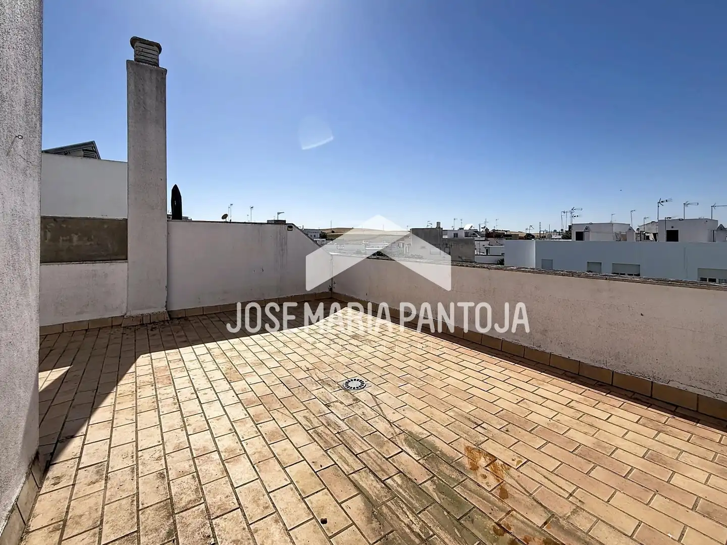 Terrace of Flat for sale in Arcos de la Frontera  with Air Conditioner, Heating and Storage room