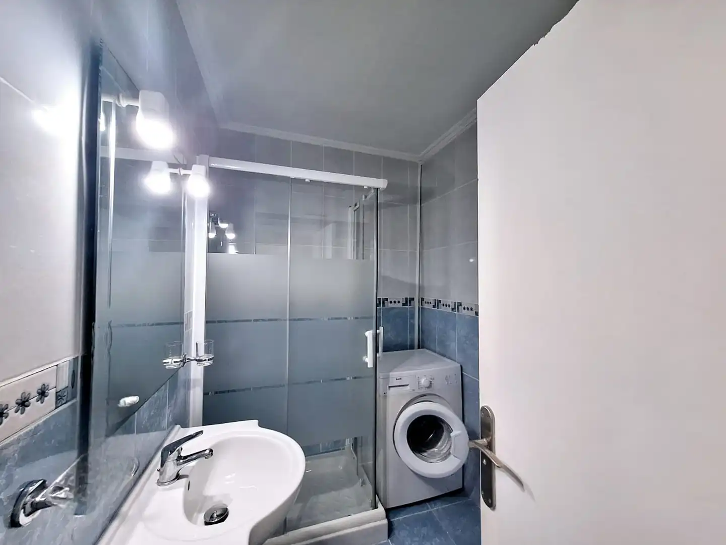 Baño de Piso en venta en Las Palmas de Gran Canaria con Terraza, Trastero y Amueblado